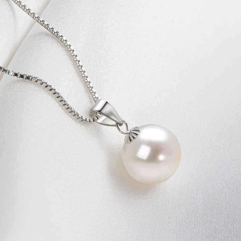 TRIESSA - Natural Freshwater Pearl Necklace