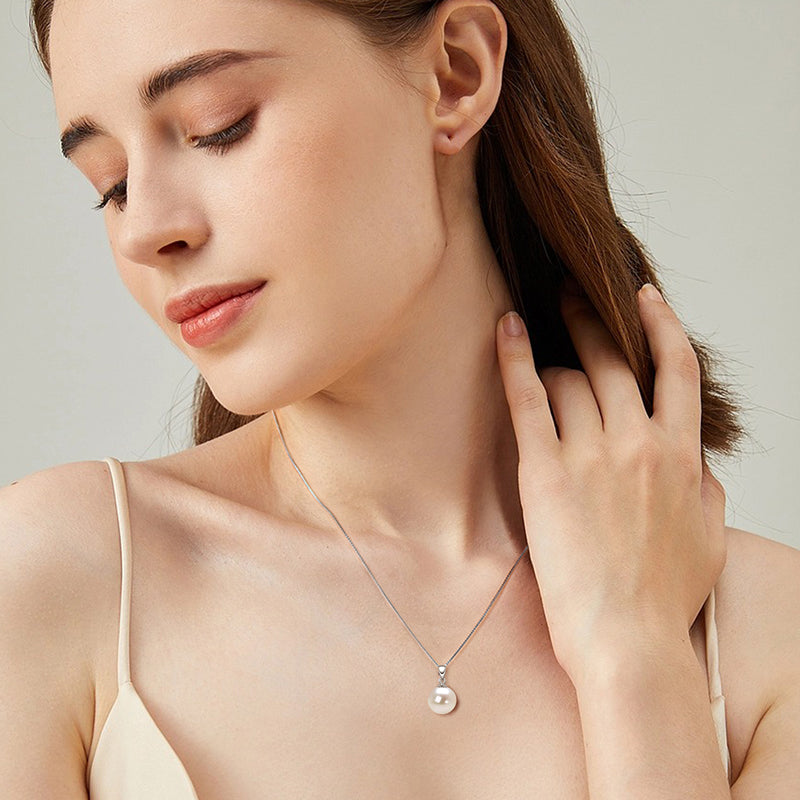 TRIESSA - Natural Freshwater Pearl Necklace