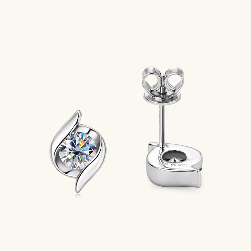 HENNESSY - Snatched Diamond Stud Earrings