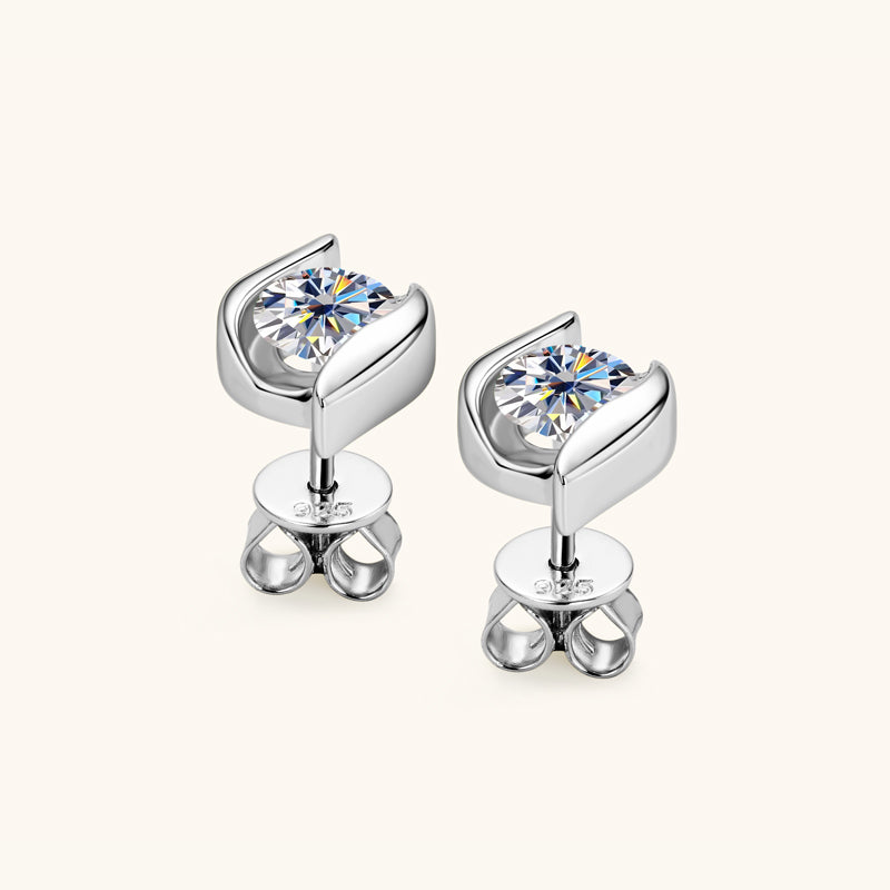 HENNESSY - Snatched Diamond Stud Earrings