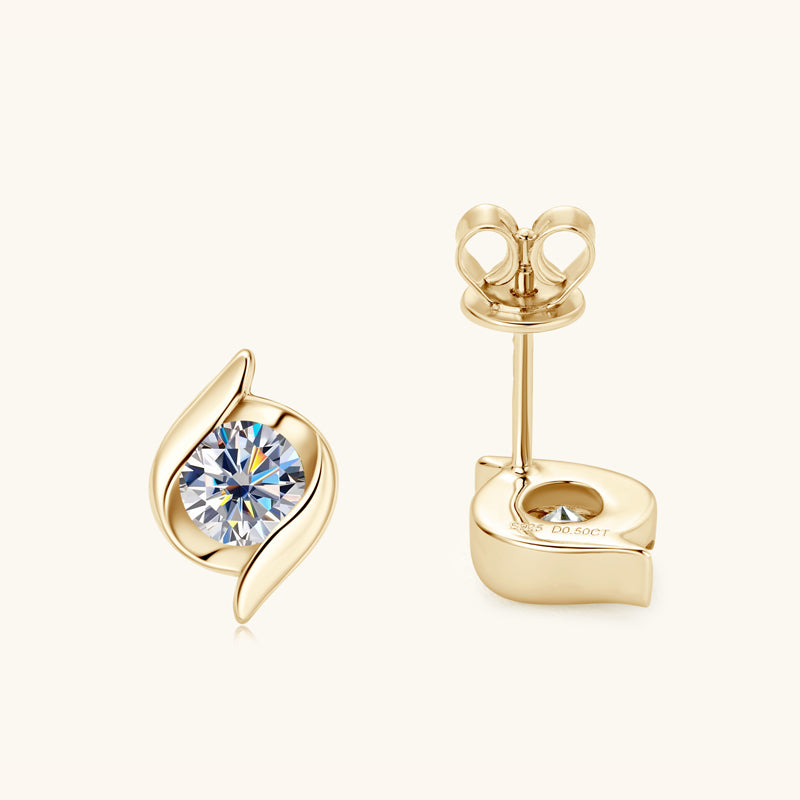 HENNESSY - Snatched Diamond Stud Earrings