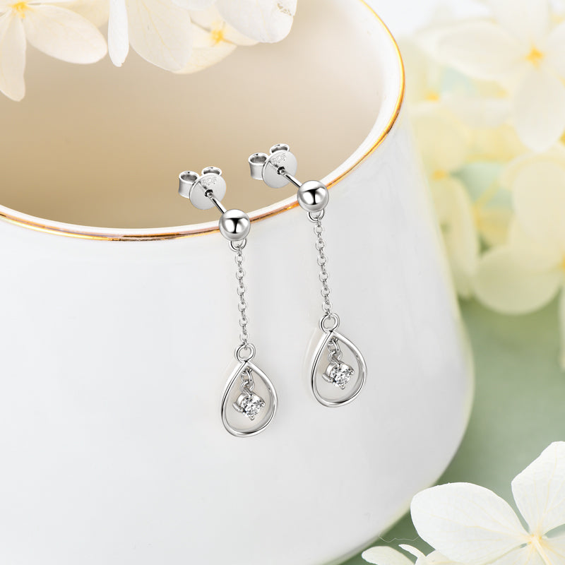 LYRA - Dangle Diamond Earrings