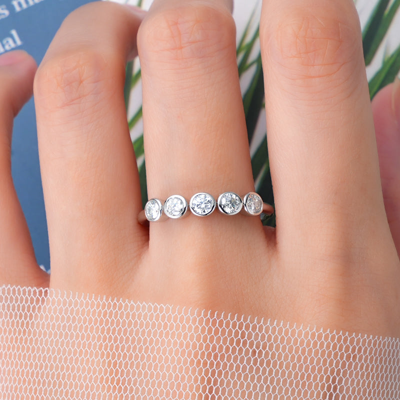 CATERINA - Ring with 5 diamonds
