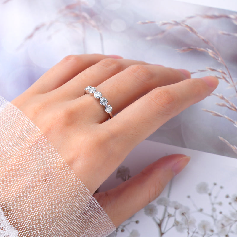 CATERINA - Ring with 5 diamonds
