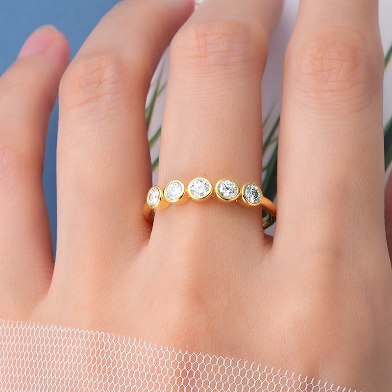 CATERINA - Ring with 5 diamonds